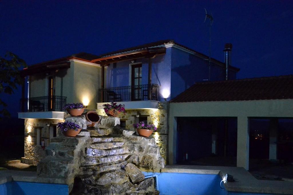 Hotel Prasino Horio Arnaía Esterno foto