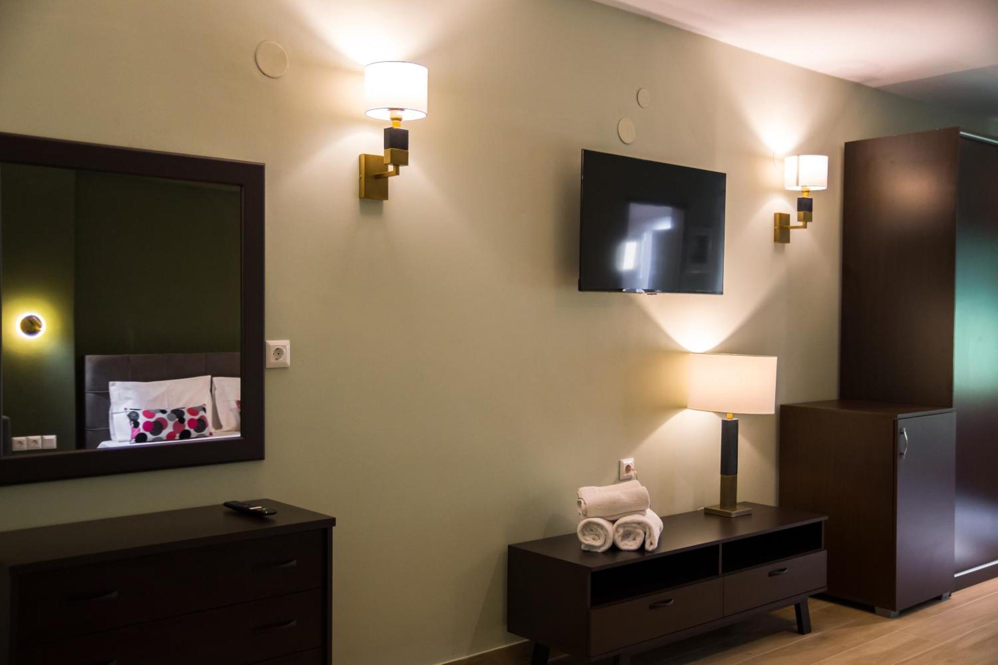 Hotel Prasino Horio Arnaía Esterno foto