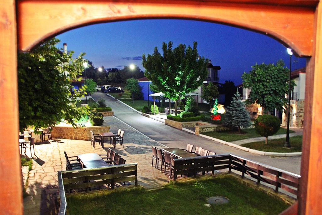 Hotel Prasino Horio Arnaía Esterno foto